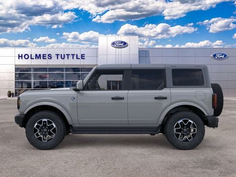 New 2026 Ford Bronco Outer Banks AWD/4WD image 3