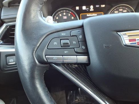 Used 2023 Cadillac XT6 Sport w/ Technology Package image 34