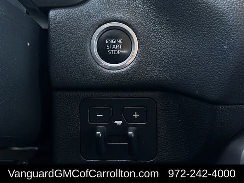 Used 2024 Toyota Tundra Limited AWD/4WD image 23