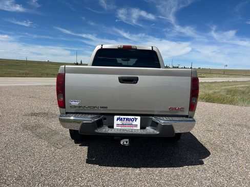 Used 2004 GMC Canyon SLE AWD/4WD image 4