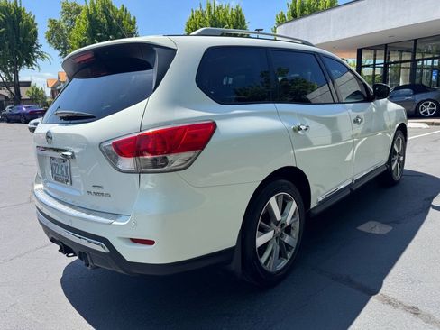 Used 2014 Nissan Pathfinder Platinum w/ Platinum Premium Package AWD/4WD image 5