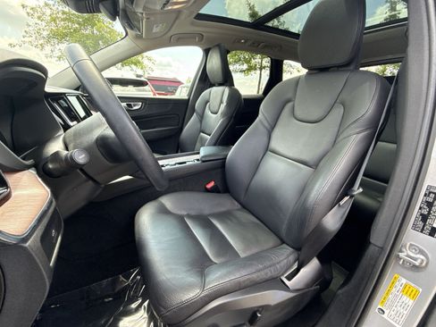 Used 2023 Volvo XC60 B5 Plus w/ Climate Package AWD/4WD image 13