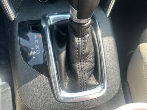 Used 2015 MAZDA CX-5 Touring w/ Bose/Moonroof Package FWD image 6