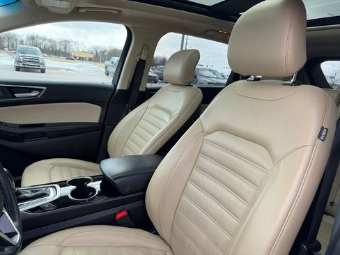 Used 2016 Ford Edge SEL w/ Equipment Group 201A image 18
