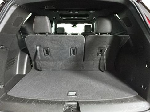 Used 2023 Chevrolet Traverse RS AWD/4WD image 29