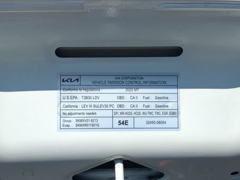 Certified 2025 Kia Niro EX FWD image 34
