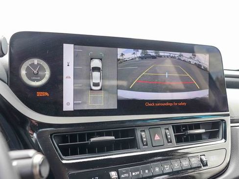 Used 2025 Lexus ES 350 w/ Accessory Package (Z1) FWD image 29