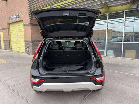 Used 2024 Kia Niro EX FWD image 34