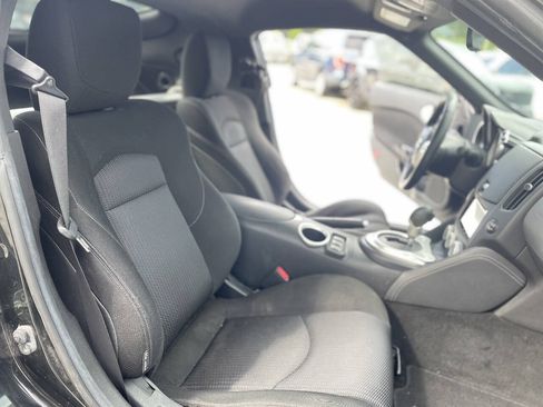 Used 2015 Nissan 370Z Coupe RWD image 21