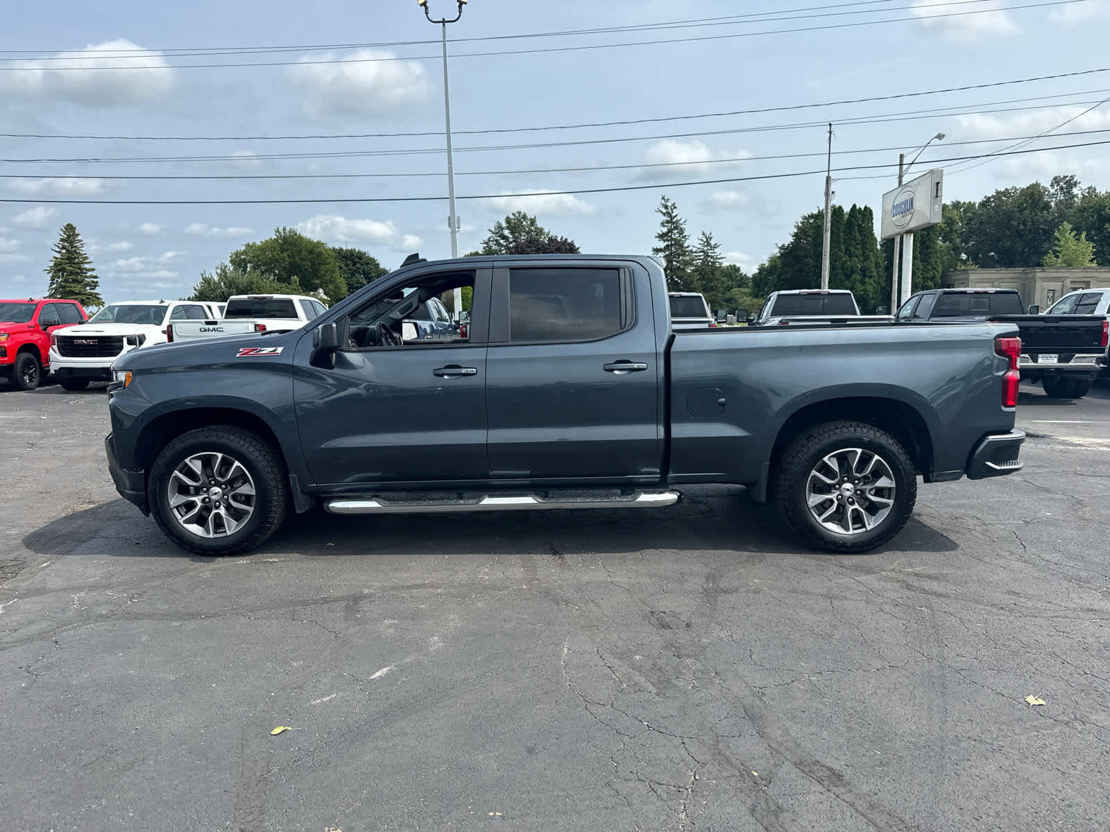 Certified 2019 Chevrolet Silverado 1500 RST AWD/4WD image 2