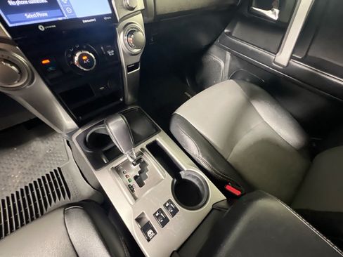 Used 2020 Toyota 4Runner SR5 Premium RWD image 25
