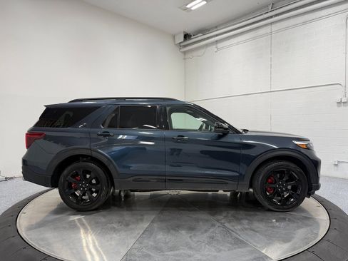 Used 2023 Ford Explorer ST w/ Equipment Group 401A image 8