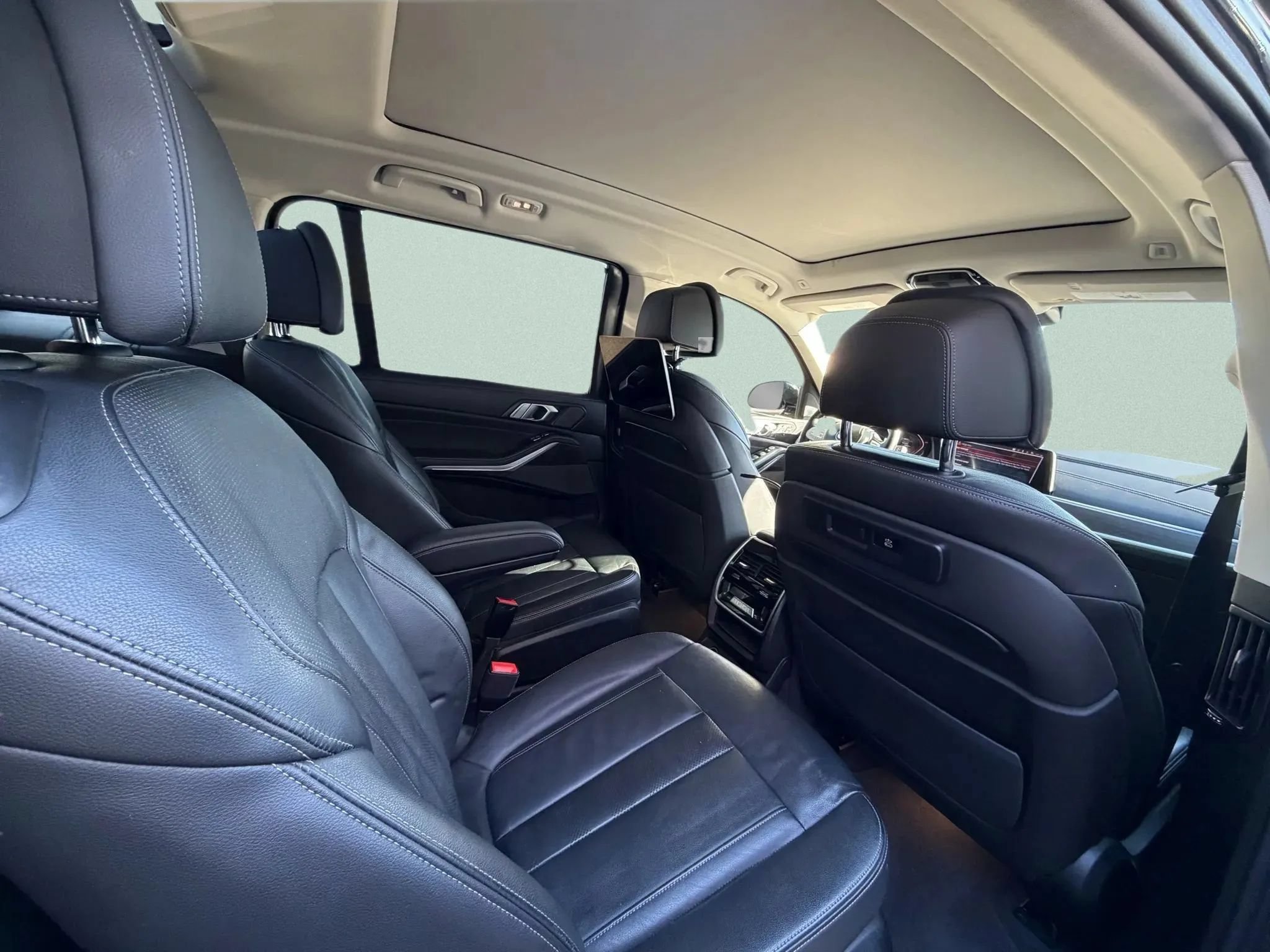 Used 2019 BMW X7 xDrive40i w/ Premium Package AWD/4WD image 15