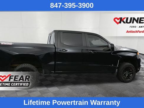 Used 2024 Chevrolet Silverado 1500 LT Trail Boss w/ Convenience Package II AWD/4WD image 3
