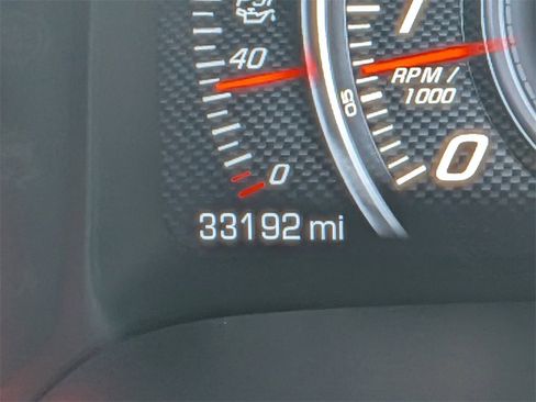 Used 2019 Chevrolet Corvette Stingray Coupe w/ Carbon Flash Badge Package image 31