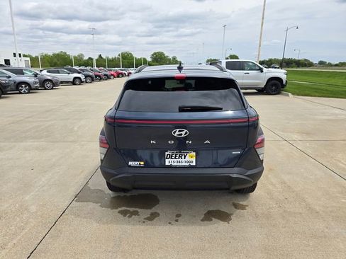 Used 2025 Hyundai Kona SEL AWD/4WD image 12
