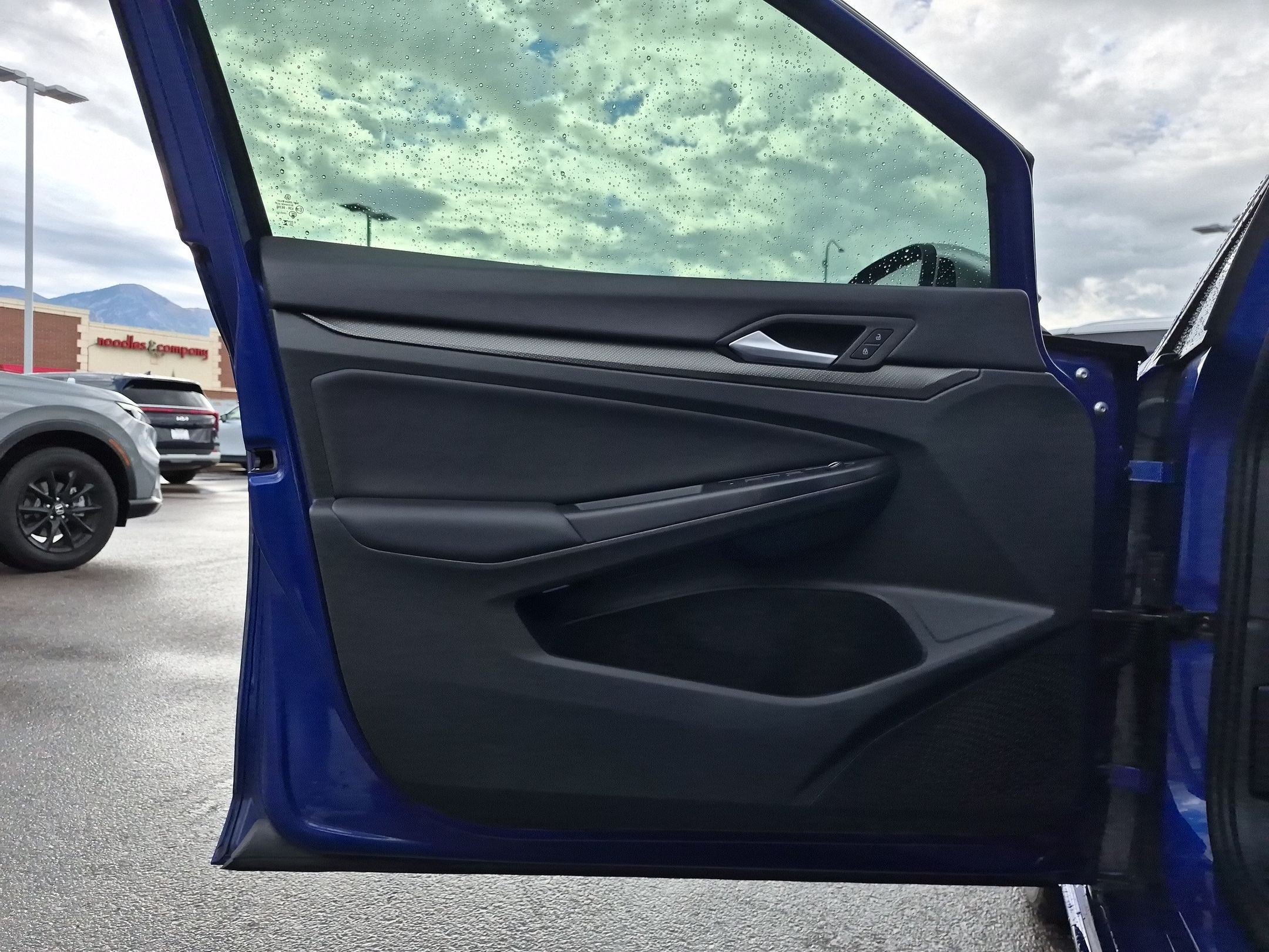 Used 2024 Volkswagen Golf R AWD/4WD image 15