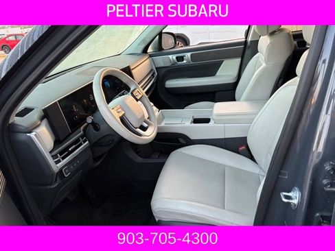 Used 2025 Hyundai Santa Fe SEL FWD image 6
