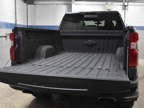 Used 2021 Chevrolet Silverado 1500 LT Trail Boss w/ Convenience Package II AWD/4WD image 25