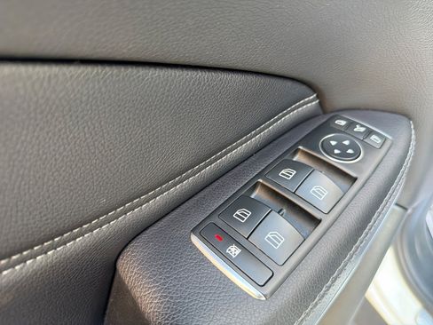 Used 2018 Mercedes-Benz GLS 550 4MATIC image 7