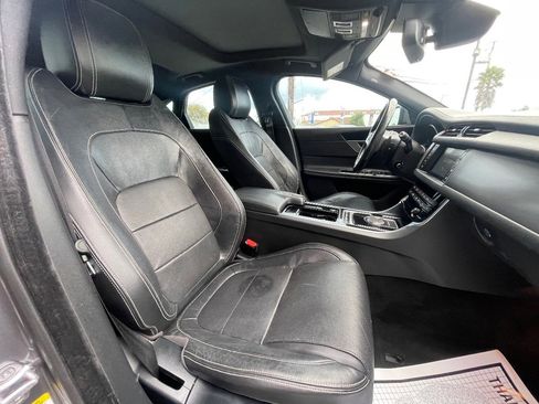 Used 2016 Jaguar XF R-Sport image 13