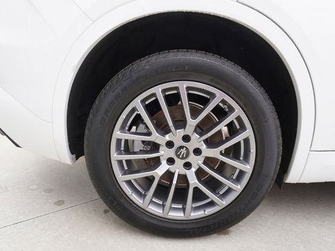 Used 2024 Maserati Grecale GT image 12