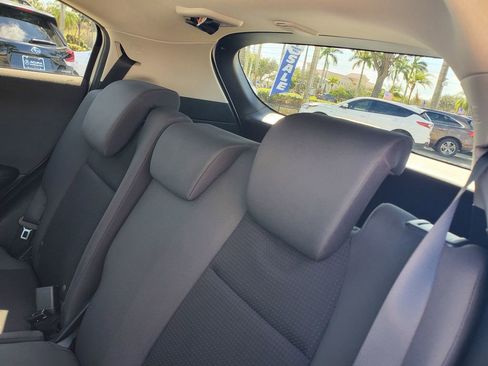 Used 2019 Honda HR-V EX image 12