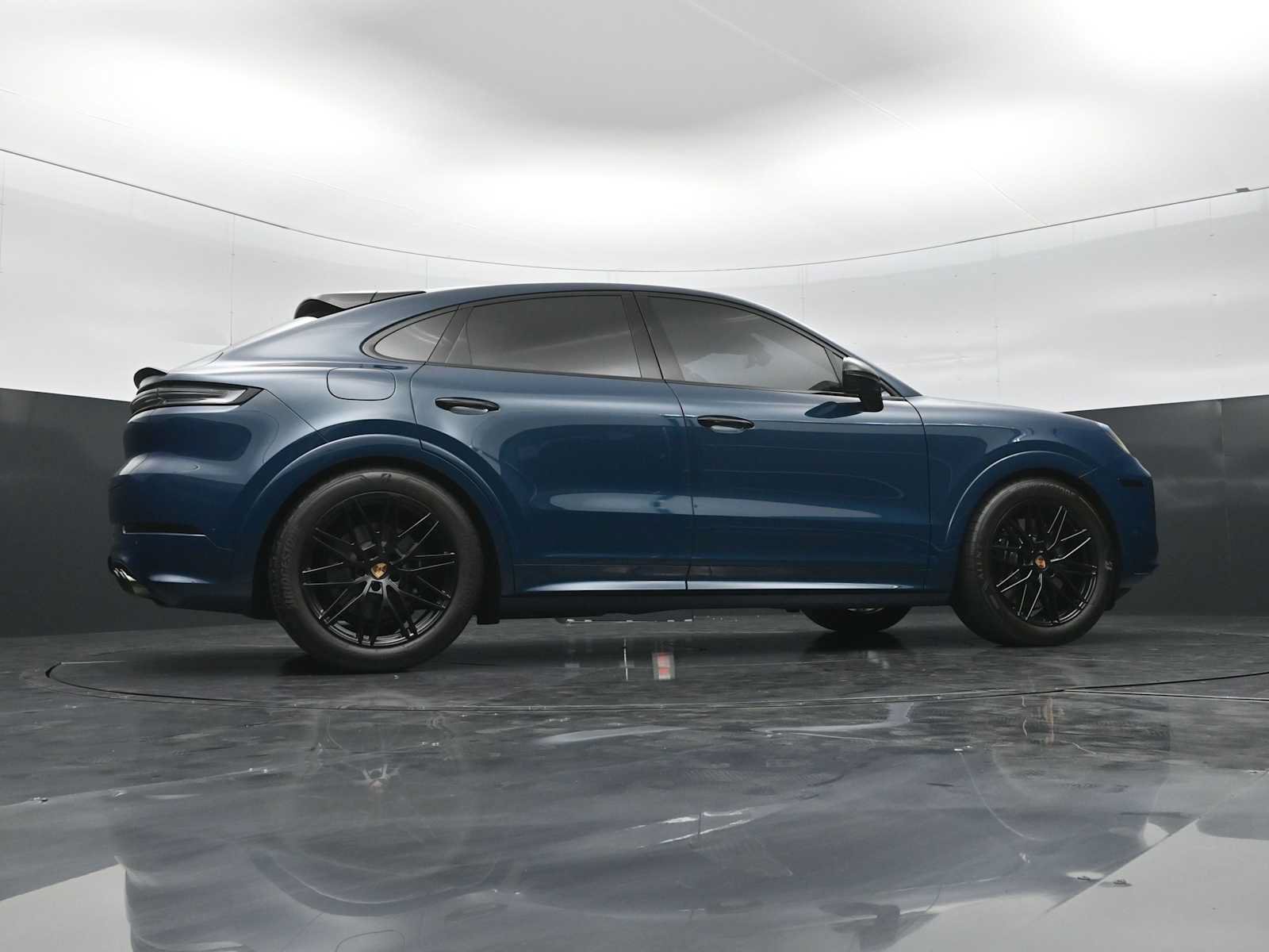 Certified 2026 Porsche Cayenne GTS AWD/4WD image 43