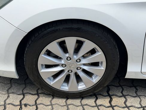Used 2015 Honda Accord EX-L image 11