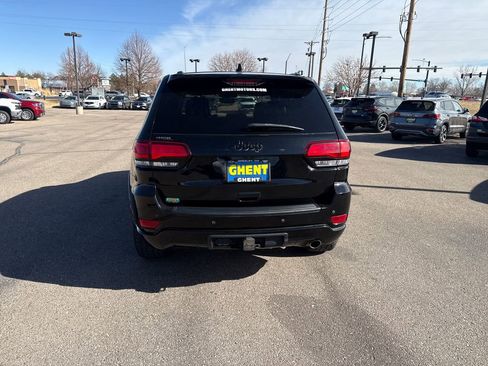 Used 2020 Jeep Grand Cherokee Altitude image 4