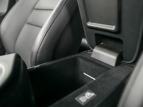 Certified 2025 Porsche Taycan RWD image 35