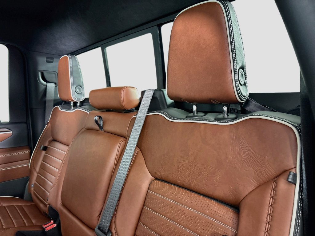Certified 2025 GMC Sierra 3500 Denali Ultimate AWD/4WD image 29