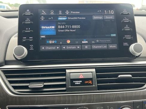 Used 2019 Honda Accord Touring image 21