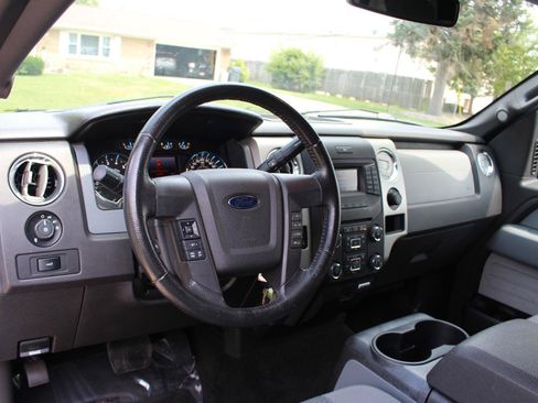 Used 2014 Ford F150 XLT w/ Equipment Group 302A Luxury AWD/4WD image 16