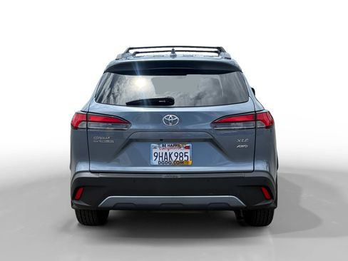 Used 2023 Toyota Corolla Cross XLE AWD/4WD image 4