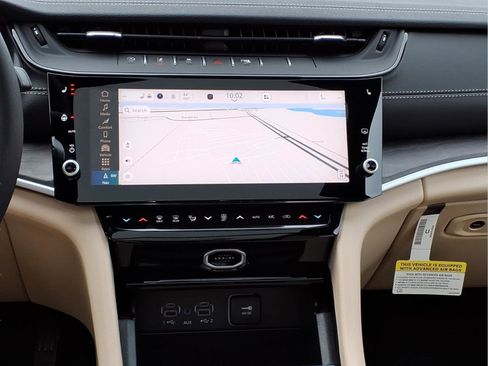 New 2026 Jeep Grand Cherokee Limited w/ Limited Altitude Package AWD/4WD image 14