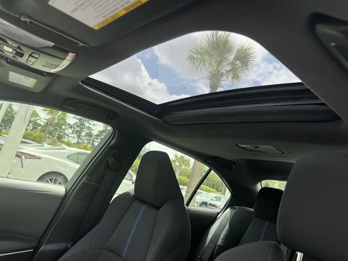 Used 2020 Toyota Corolla SE image 27