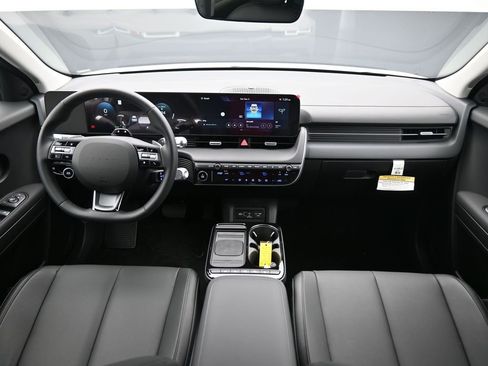 New 2025 Hyundai Ioniq 5 SEL image 12
