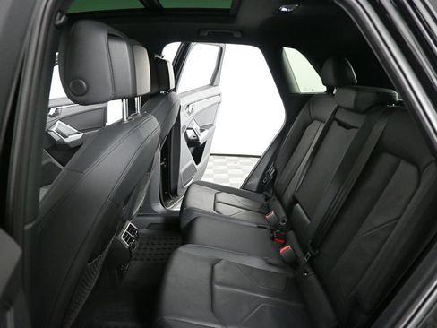 Used 2022 Audi Q3 2.0T Premium w/ Convenience Package AWD/4WD image 17