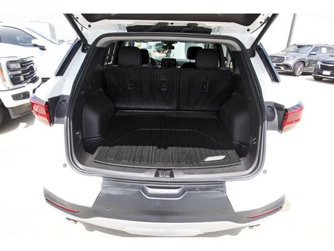 Used 2024 Chevrolet Blazer LT w/ Convenience Package FWD image 28