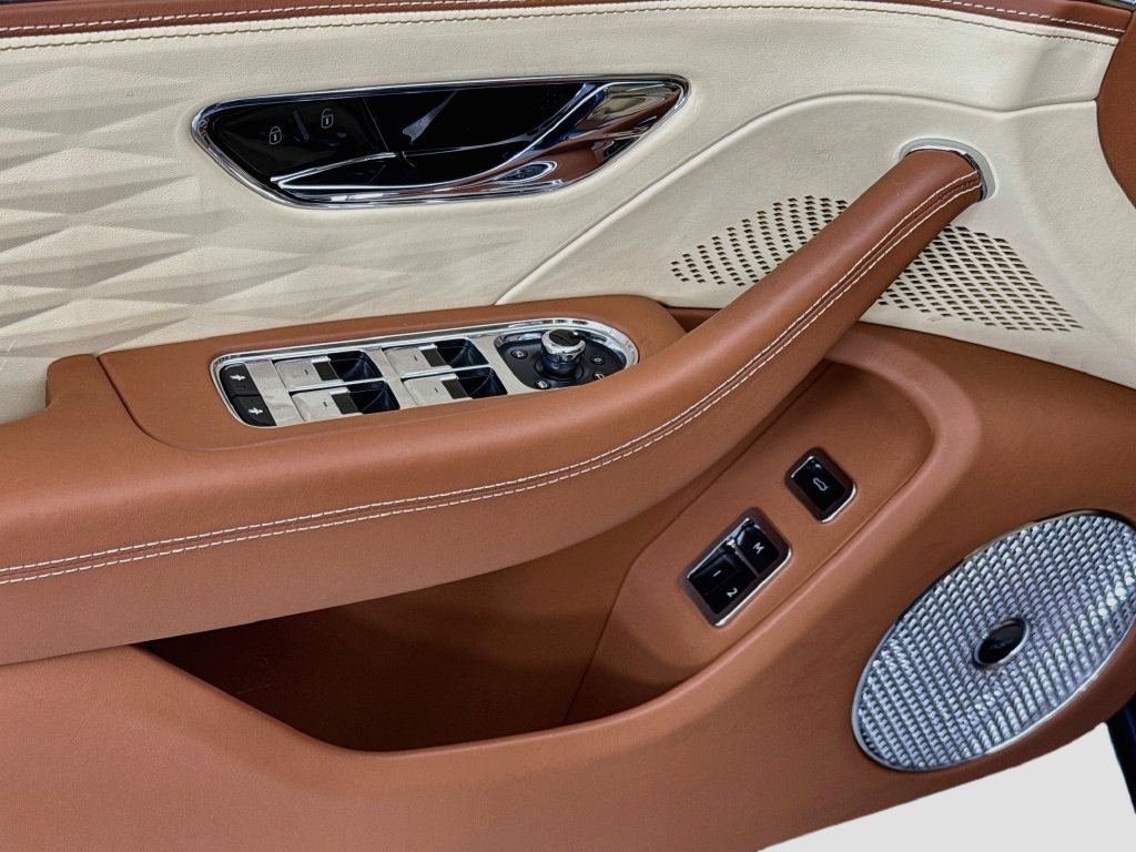Certified 2020 Bentley Flying Spur W12 AWD/4WD image 22