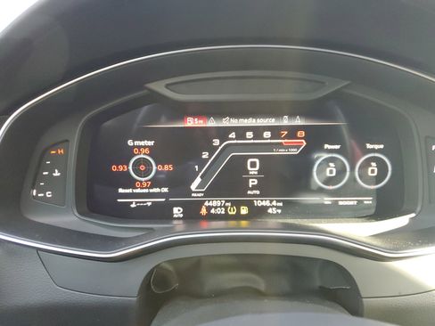 Used 2021 Audi RS 7 Sportback w/ Carbon Optic Package image 24