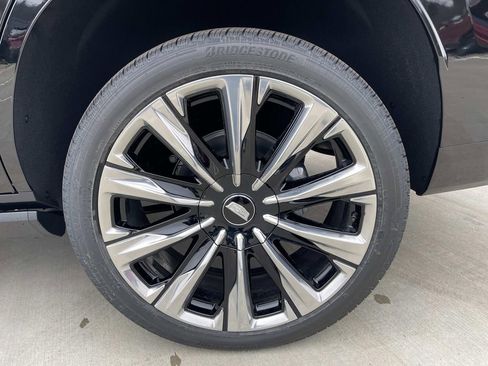 New 2026 Cadillac Escalade Luxury w/ Touring Package image 10