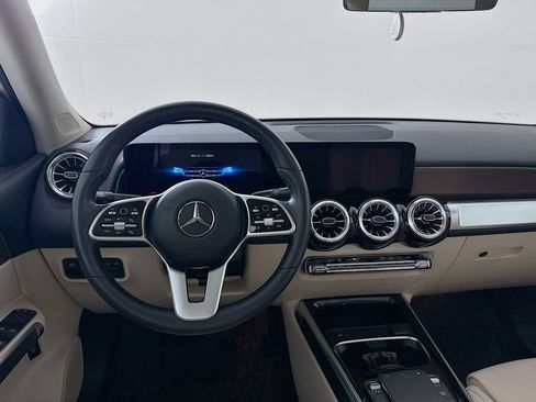 Certified 2023 Mercedes-Benz GLB 250 image 23