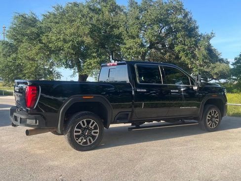 Used 2024 GMC Sierra 2500 Denali Ultimate AWD/4WD image 5