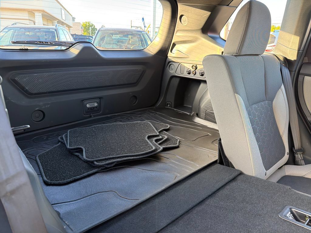 Certified 2025 Subaru Forester AWD/4WD image 30