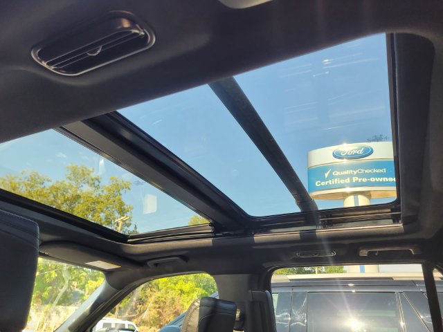 Used 2020 Ford Expedition Max Limited w/ Equipment Group 302A AWD/4WD image 18