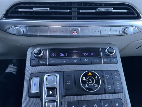 Used 2020 Hyundai Palisade Limited image 56