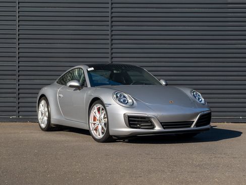 Certified 2019 Porsche 911 Carrera S image 10