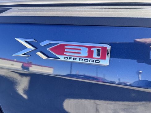 Used 2019 GMC Sierra 1500 SLT image 11